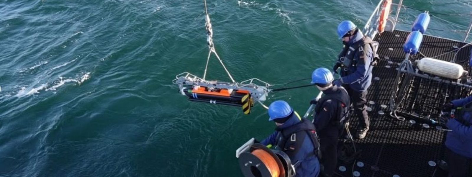 kalodio-checking-undersea-cables-compressed Νέος γύρος διαβουλεύσεων για την ηλεκτρική διασύνδεση Ελλάδας – Κύπρου