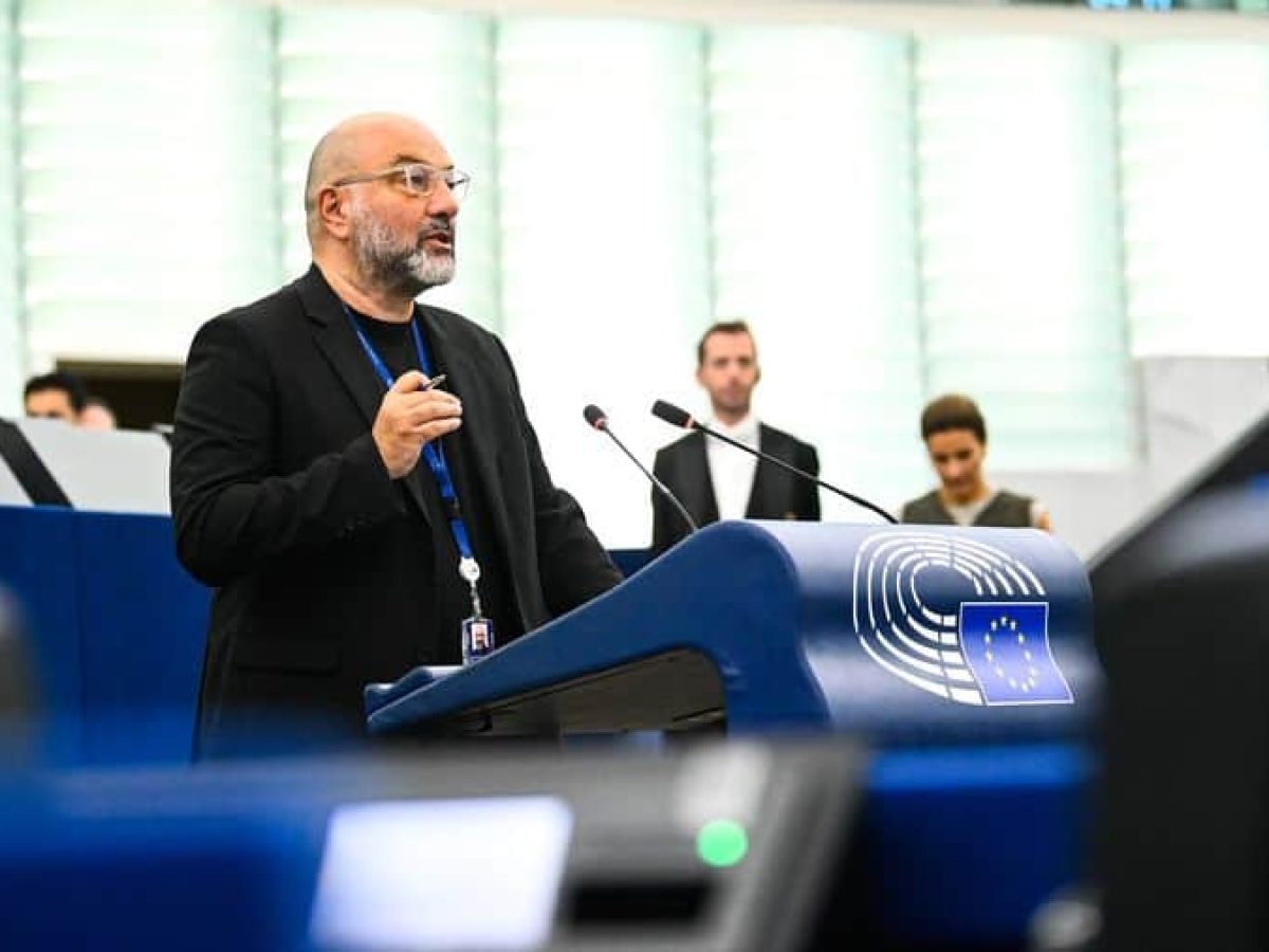 Κίνδυνος απώλειας μεγάλων έργων