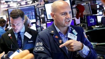 Wall Street: Με νέο ιστορικό υψηλό έκλεισε την παραμονή των Χριστουγέννων ο S&P 500