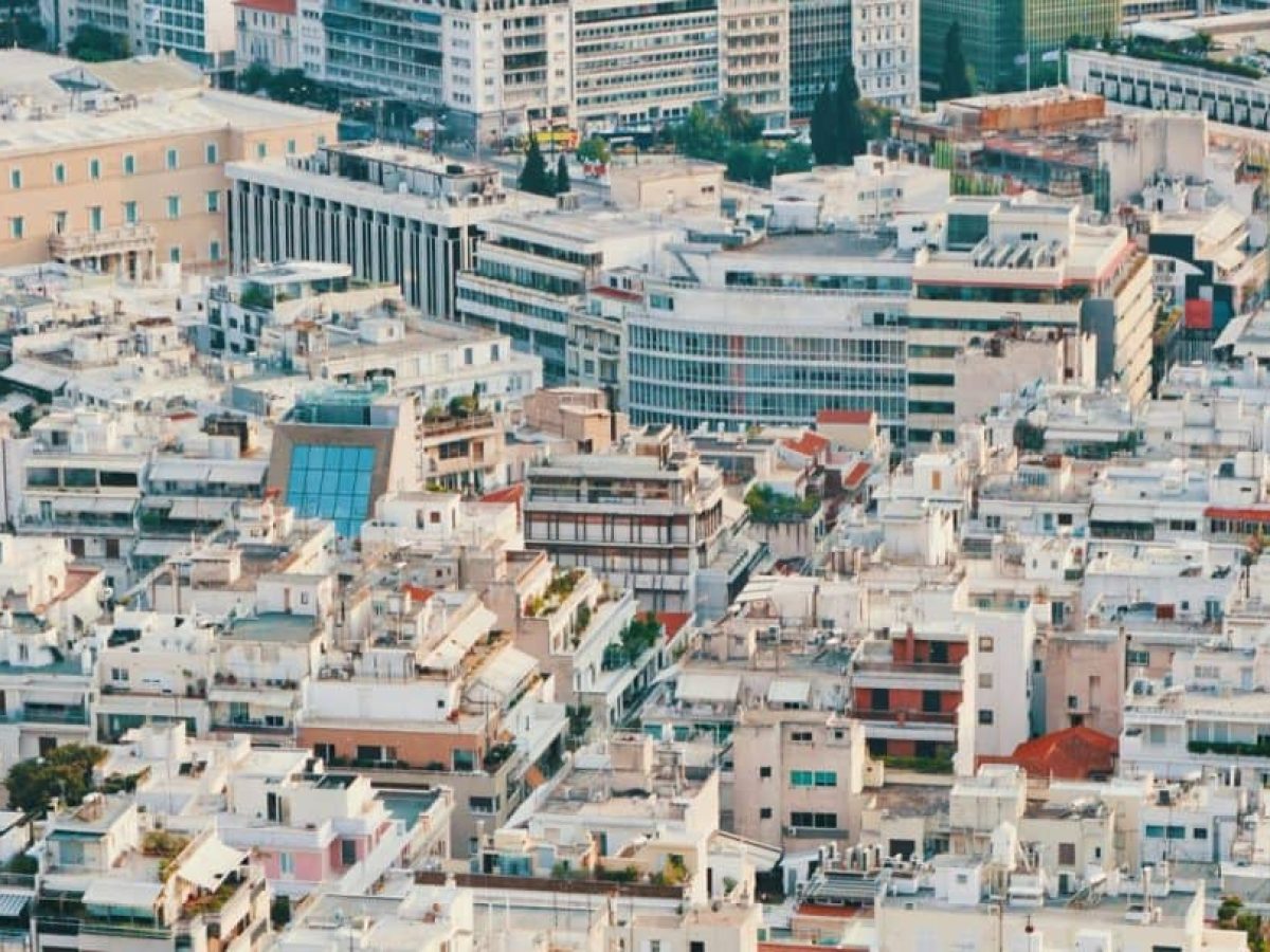 Spitogatos: Άλμα τιμών στα επαγγελματικά ακίνητα της Αττικής – Ποιες περιοχές πρωταγωνιστούν (πίνακες)
