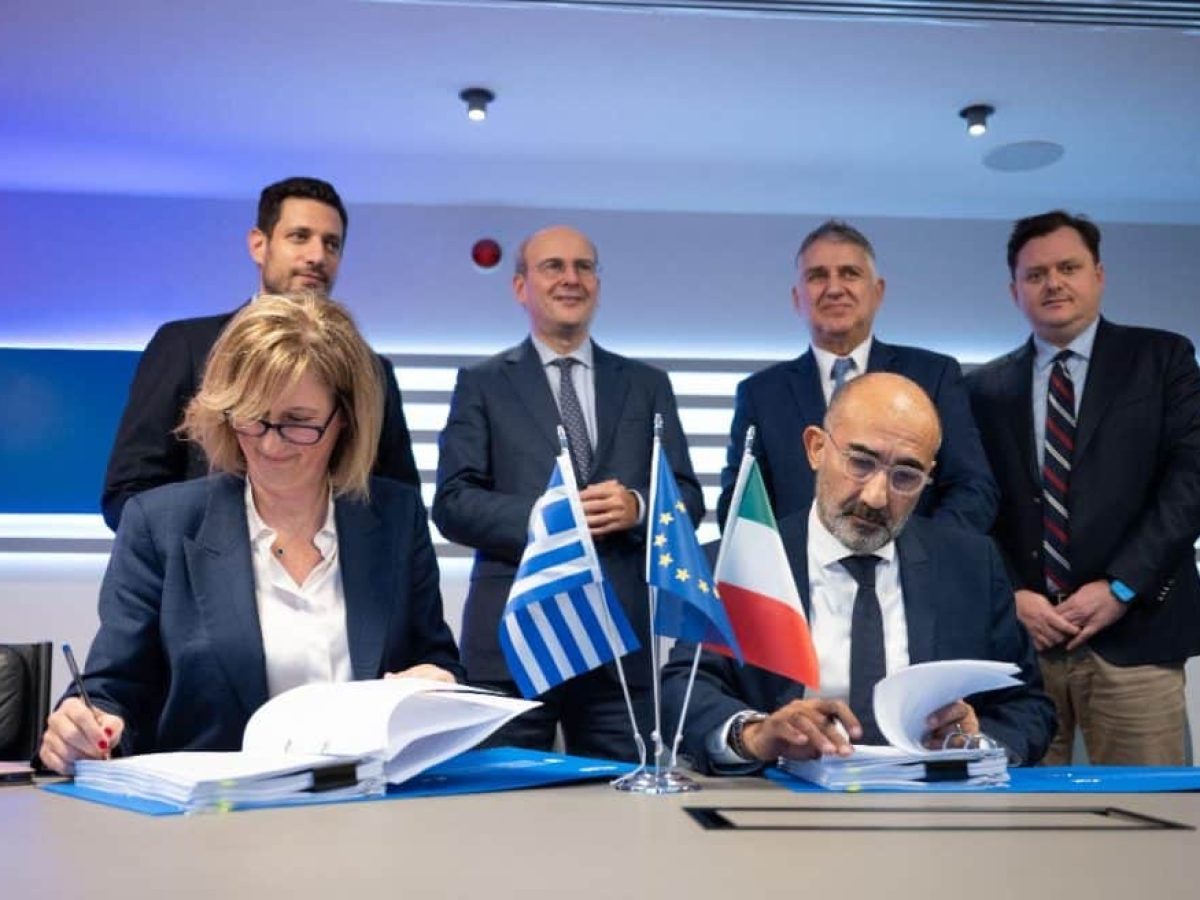 Έπεσαν οι υπογραφές μεταξύ Hellenic Train και Δημοσίου για τα 23 νέα τρένα – Συνολικές επενδύσεις 420 εκ. ευρώ