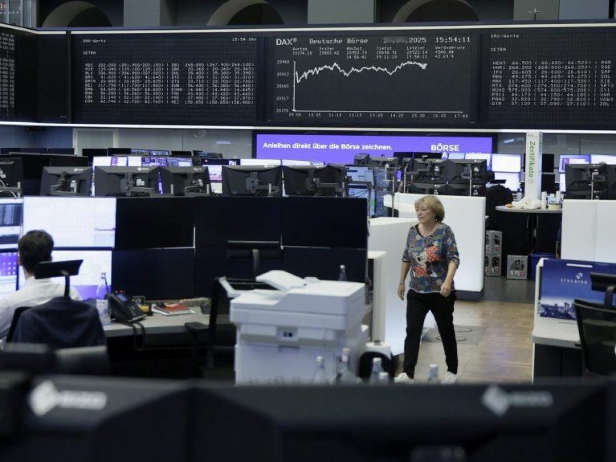Ευρωπαϊκά Χρηματιστήρια: Μεικτά πρόσημα στο ξεκίνημα της εβδομάδας