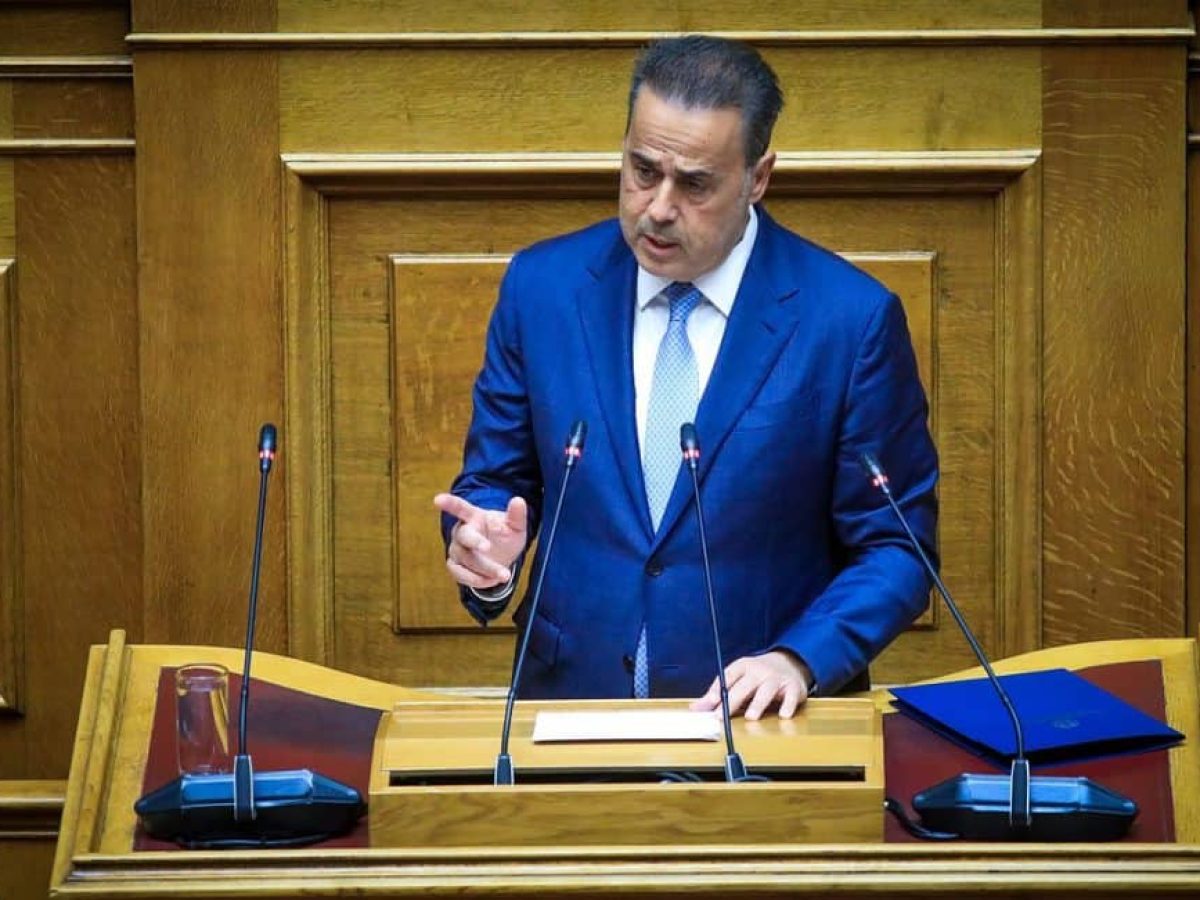 Μείωση του ενεργειακού κόστους για ευάλωτα νοικοκυριά μέσω της αξιοποίησης των ΑΠΕ – Υπεγράφη η ΚΥΑ για το πρόγραμμα «Απόλλων»