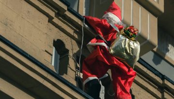 Ωράριο καταστημάτων Κυριακή 28/12: Πώς θα λειτουργήσουν σήμερα τα μαγαζιά