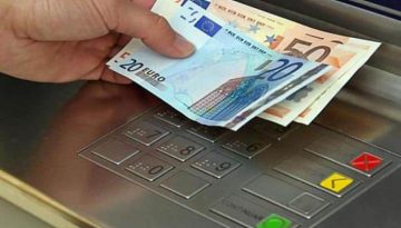 Πληρώνονται Παρασκευή 19 Δεκεμβρίου δώρο Χριστουγέννων και επιδόματα ΟΠΕΚΑ