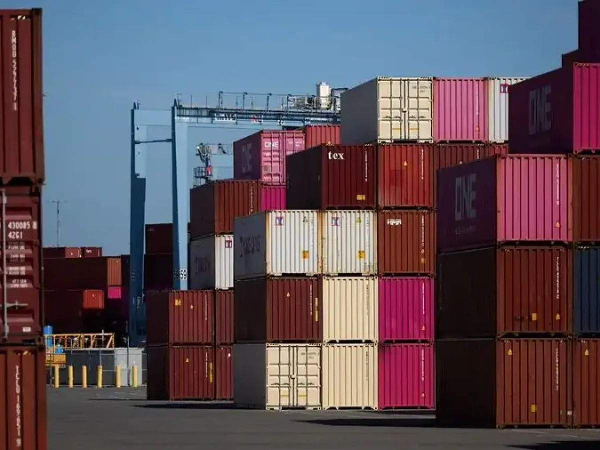 UBS: Η λέξη της χρονιάς είναι «δασμοί»