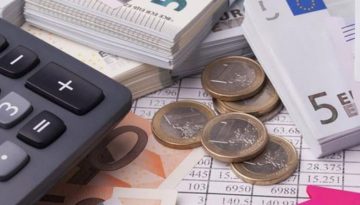 Ασφαλιστικές εισφορές: Τι αλλάζει για ελεύθερους επαγγελματίες και αγρότες