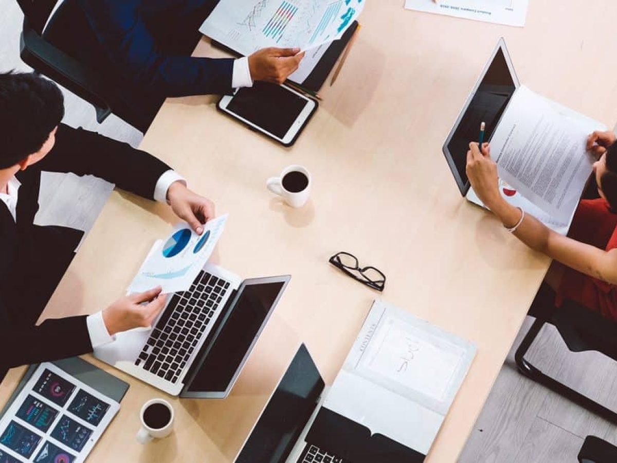 Βήμα βήμα ο οδικός χάρτης για ενίσχυση των συλλογικών συμβάσεων εργασίας έως το 2030