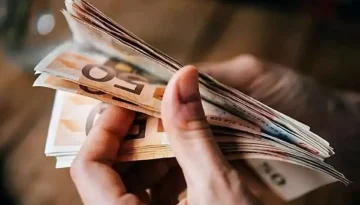 Ξεκινούν σήμερα οι πληρωμές από e-ΕΦΚΑ και ΔΥΠΑ ενόψει εορτών