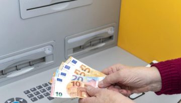 Μειώσεις φόρων, αλλαγές σε ΦΠΑ και ΕΝΦΙΑ, μισθούς και συντάξεις – Όλο το ημερολόγιο μέτρων έως το 2027