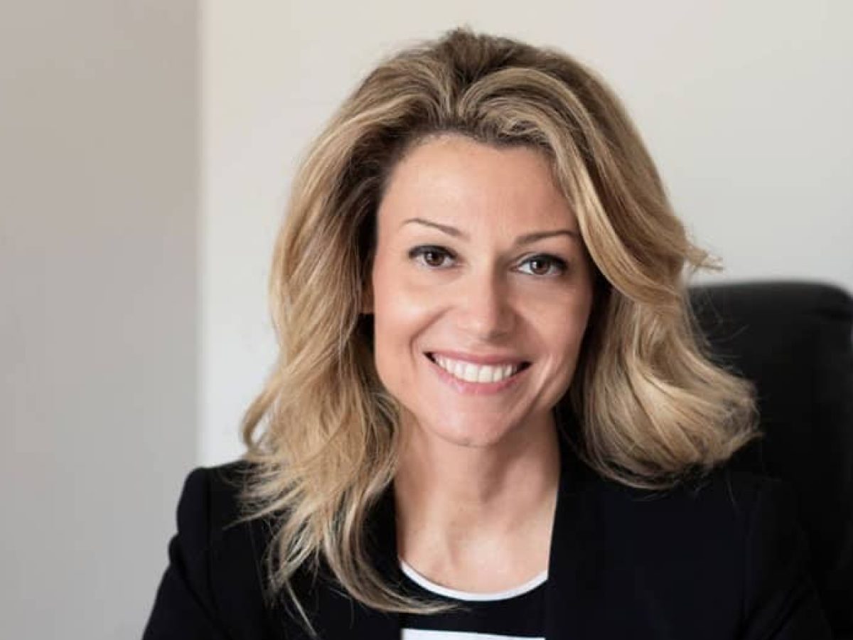 Λαζαράκου (Πρόεδρος Επιτροπής Κεφαλαιαγοράς) στο powergame.gr: “Μέσω ΑΙ προληπτική εποπτεία για προστασία των επενδυτών”