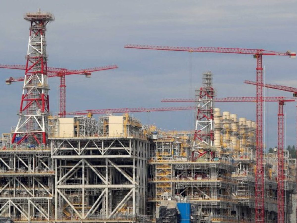 Σταθεροποιήθηκαν οι τιμές LNG στην Ευρώπη μετά τη μεγαλύτερη ετήσια πτώση από το 2023