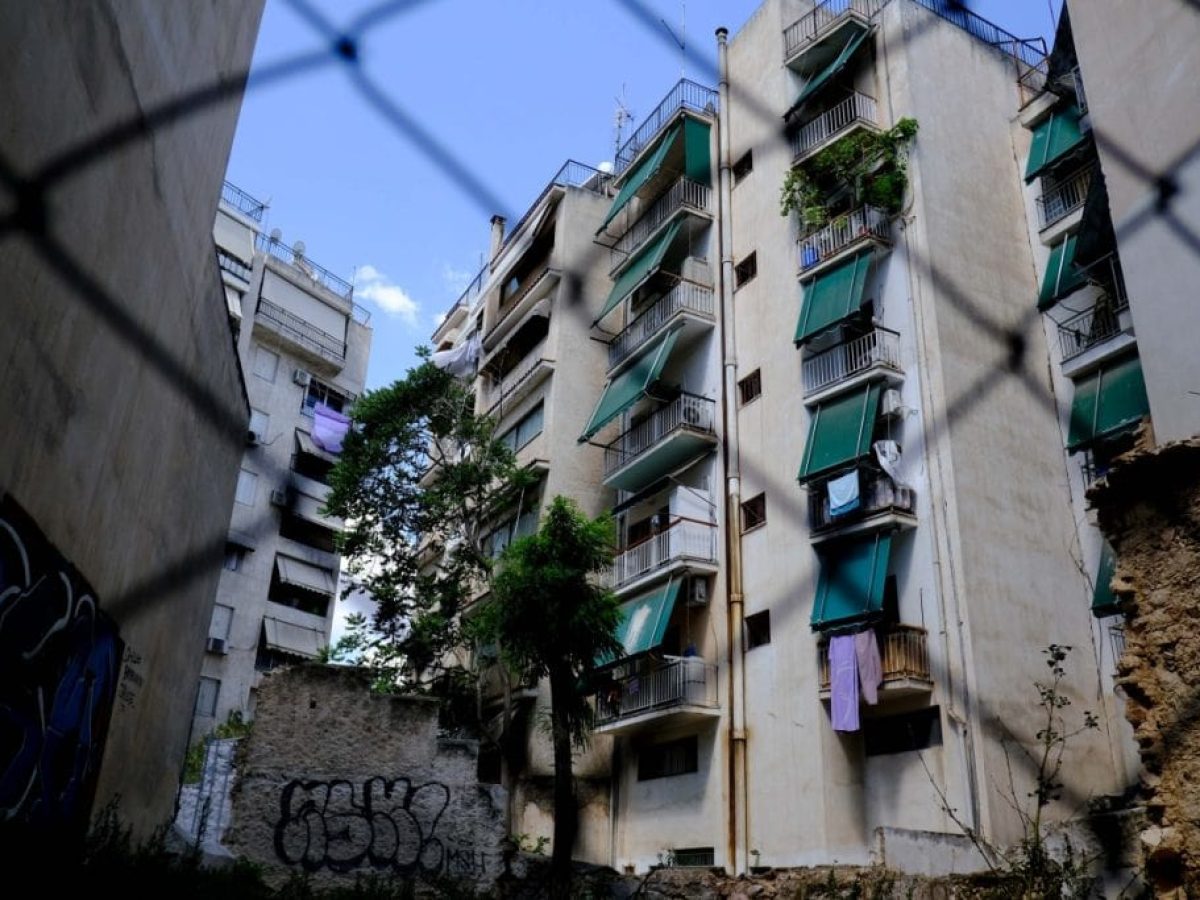 Τα 250.000 «νεκρά» σπίτια της Ελλάδας