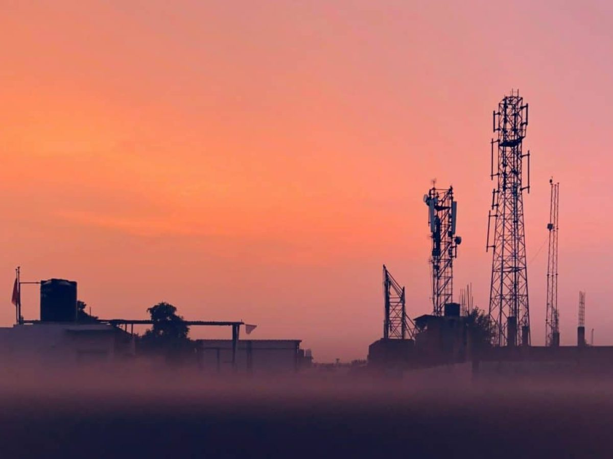 Πετρέλαιο: Υποχώρηση πάνω από ένα δολάριο εν μέσω υπερπροσφοράς