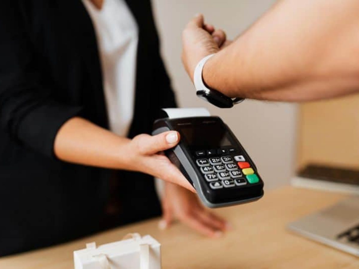 IRIS όριο συναλλαγών: Αλλάζει το ημερήσιο μέγεθος μεταφοράς χρημάτων