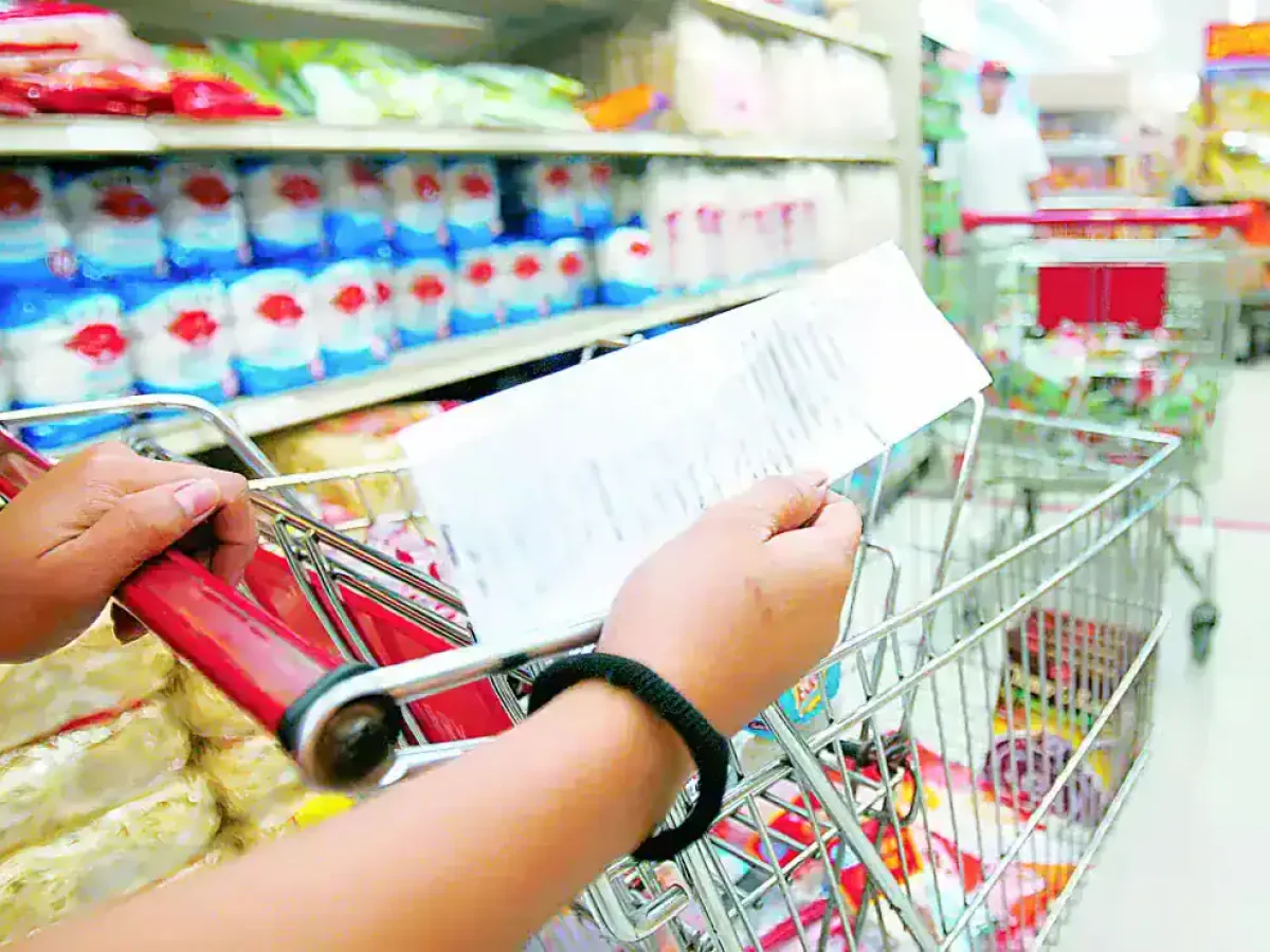 Νέο ράλι ανόδου σε προϊόντα, πόσο θα κοστίσει το χριστουγεννιάτικο τραπέζι