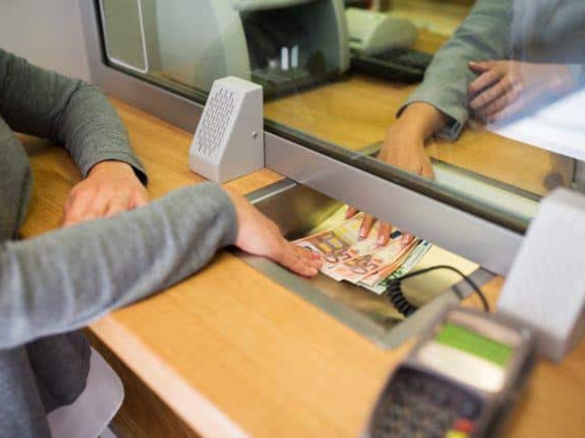 Πώς θα λειτουργήσουν οι τράπεζες τις ημέρες των γιορτών