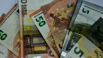Δημόσιο χρέος: Πρόωρες αποπληρωμές 8,8 δισ. ευρώ