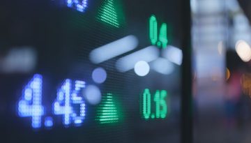Ανοδικές τάσεις στις ευρωαγορές με την προσοχή σε εταιρικά αποτελέσματα και γεωπολιτικές εξελίξεις