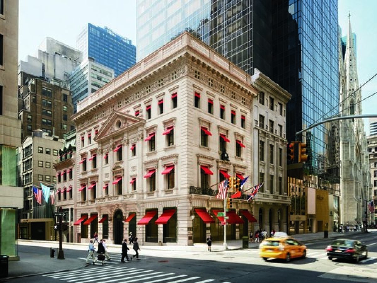 Κλάδος πολυτελείας: Μετοχές LVMH, Kering, Cucinelli, Richemont στο χαμηλότερο επίπεδο τριμήνου – ανησυχίες για αποτιμήσεις και δασμούς