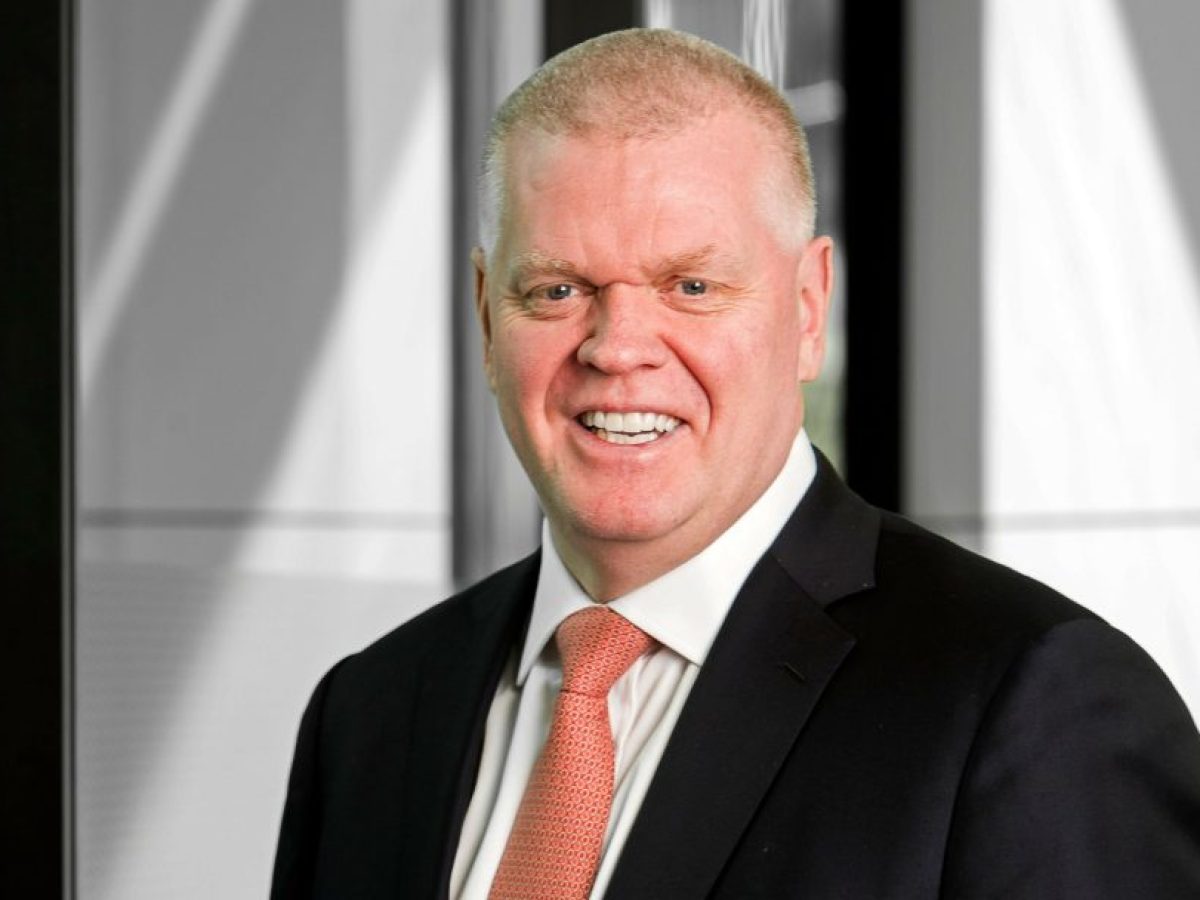 HSBC: Θετικά μάκρο, αλλά προσοχή στο ταμπλό – Γιατί οι μετοχές μπαίνουν σε φάση επιλεκτικότητας