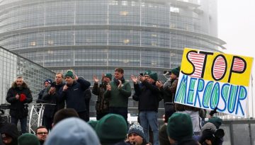 Mercosur: Το Ευρωκοινοβούλιο παγώνει τη συμφωνία της ΕΕ, οι πρώτες αντιδράσεις