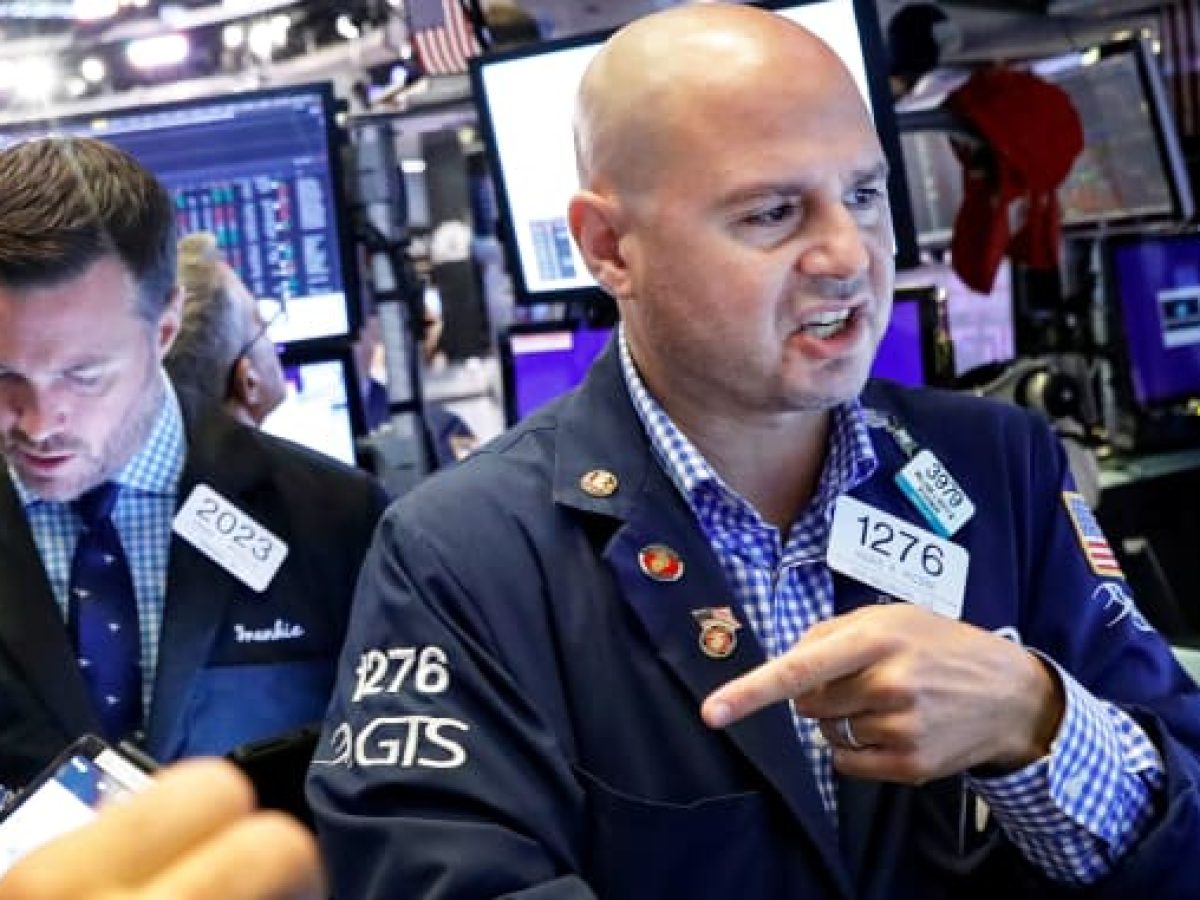 Wall Street: Δεύτερη πτωτική εβδομάδα για τον S&P 500 – Πτώση για τράπεζες την Παρασκευή, στο -17% έκλεισε η Intel