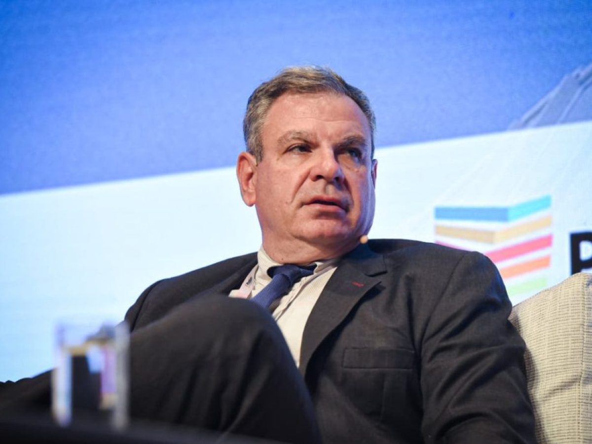 ΙΟΒΕ: Σε θετική τροχιά η ελληνική οικονομία – Ανάγκη ενδυνάμωσης για προσέλκυση επενδύσεων