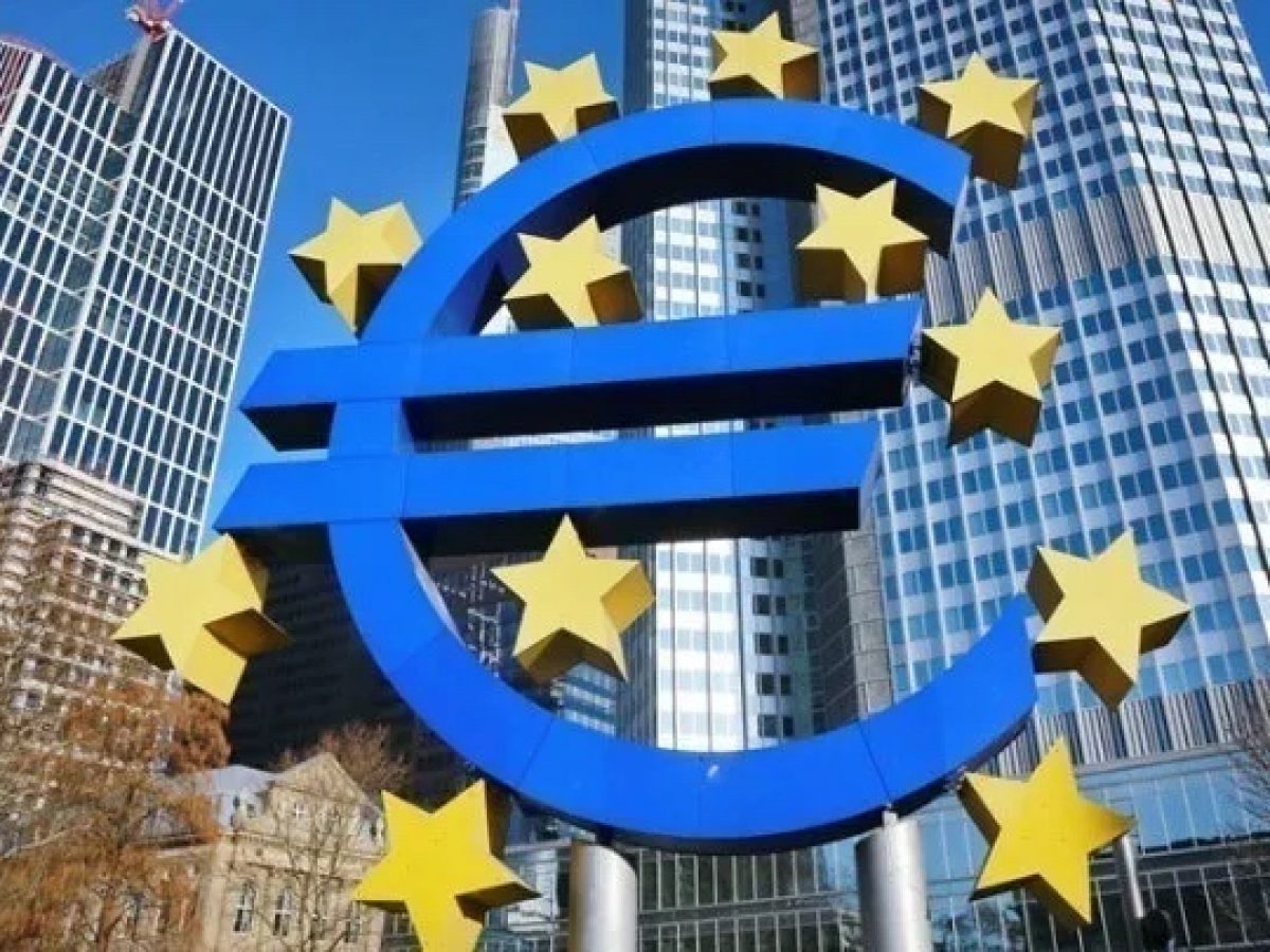 Ευρώ: Ράλι στο 1,2 του δολαρίου φέρνει «πονοκέφαλο» στην ΕΚΤ