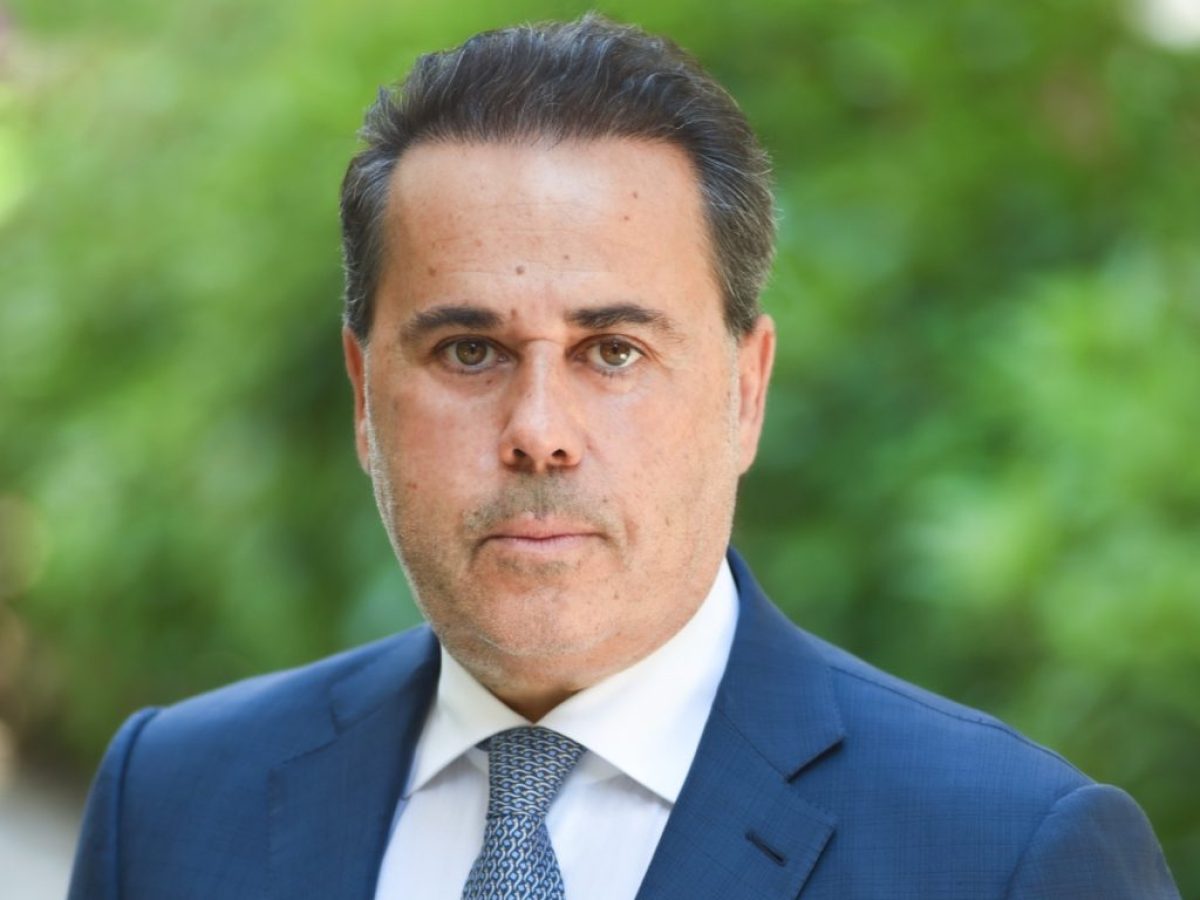 ΥΠΕΝ: Παρατάσεις για πολεοδομικές άδειες, αυθαίρετα και σταθμούς αποθήκευση ενέργειας