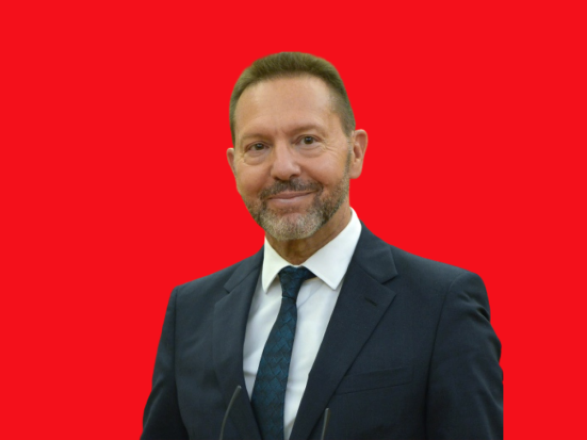 Στουρνάρας στο mononews: Τι θα γίνει το 2026 σε οικονομία και τράπεζες – Από τι κινδυνεύει η Ελλάδα