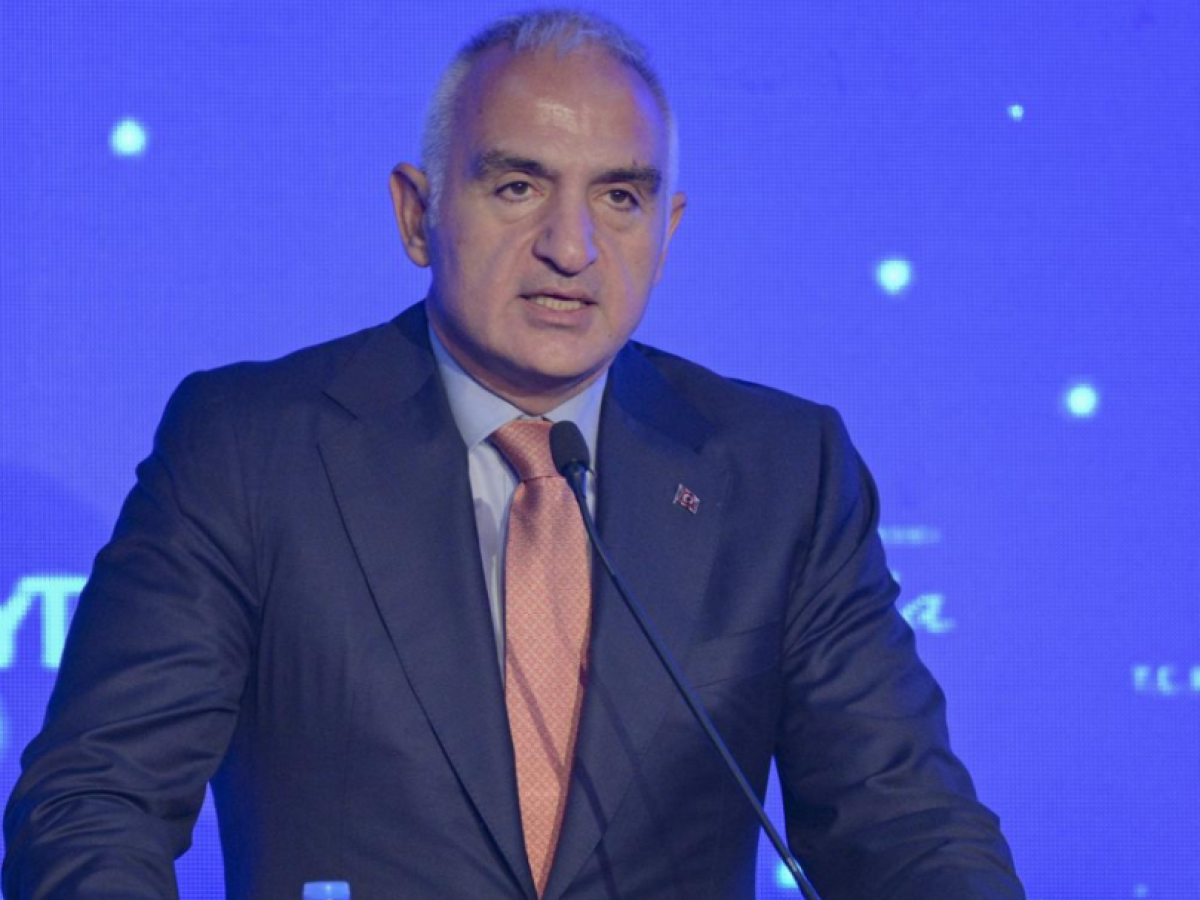 Τουρκία: 64 εκατ. τουρίστες και έσοδα 65,2 δισ. δολάρια το 2025 – Στόχος τα 68 δισ. το 2026