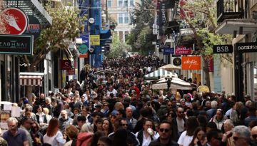 Χειμερινές εκπτώσεις 2026: Πότε ξεκινούν και ποιες Κυριακές θα είναι ανοιχτά τα καταστήματα