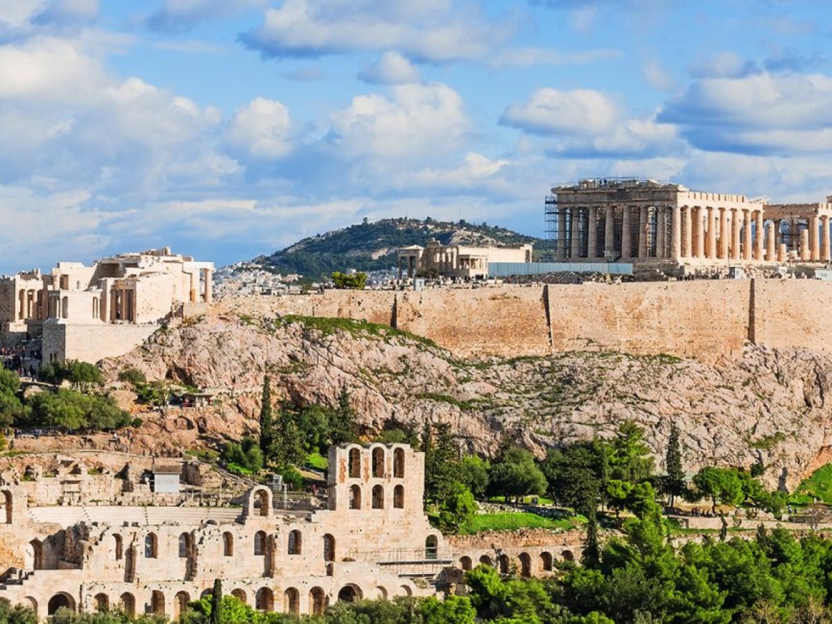 Handelsblatt: Εντυπωσιακό comeback της ελληνικής οικονομίας μετά την κρίση του 2015