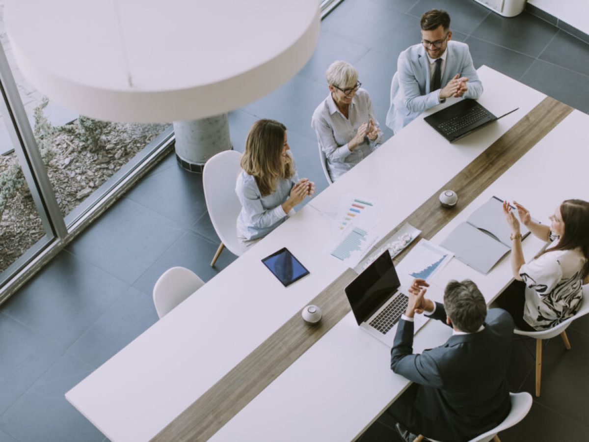 Ερωτηματολόγιο-σοκ σε ιταλική επιχείρηση: «Ποιον συνάδελφό σου θα ήθελες να απολύσεις;»