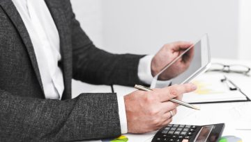 Πώς φθάσαμε στη σύλληψη φοροδιαφυγής 2,2 δισ. ευρώ το 2025, οι μαύρες τρύπες που έκλεισαν