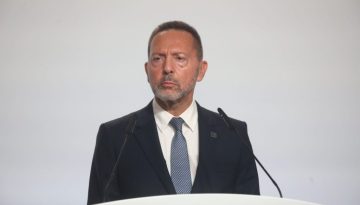 Τα καμπανάκια Στουρνάρα στις τράπεζες – Ο πήχης για τα κέρδη