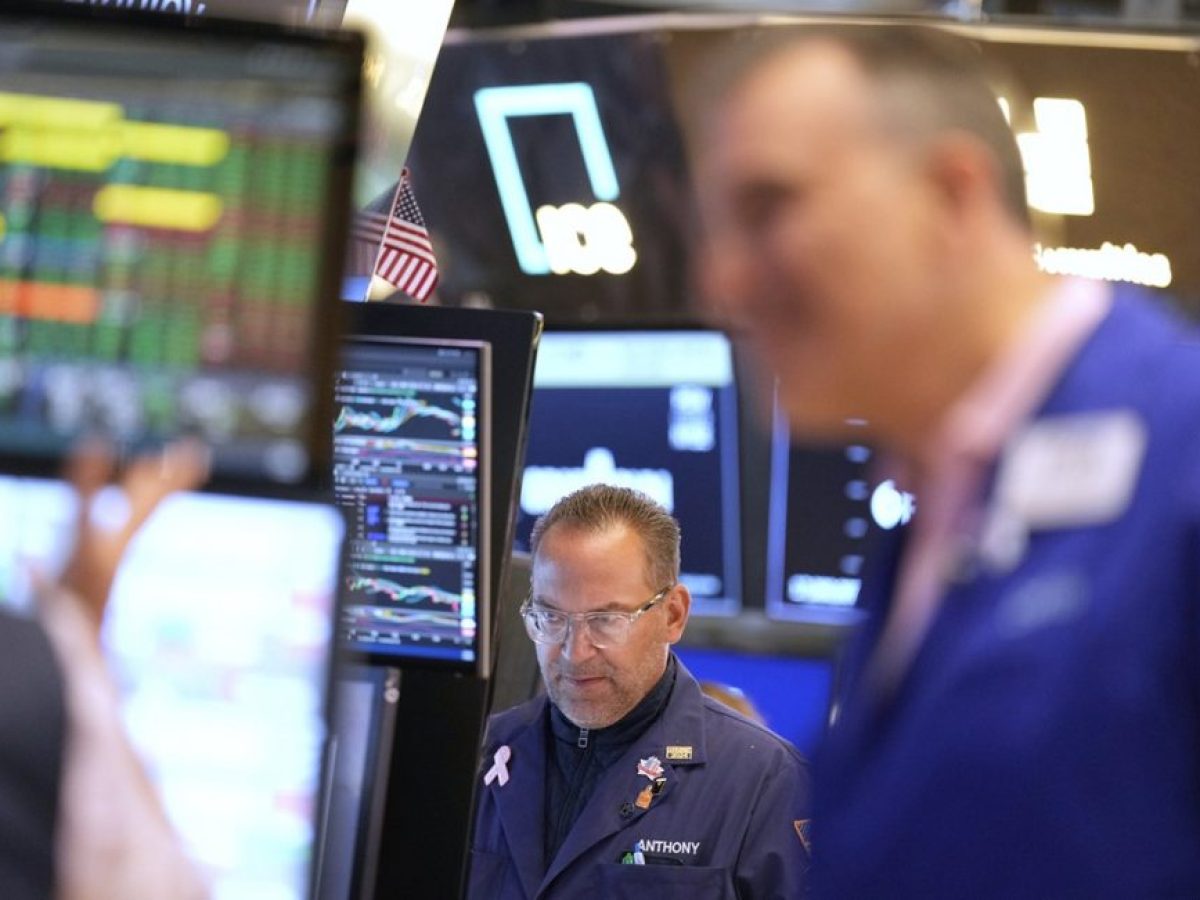 «Νευρικές» οι αγορές ενόψει της απόφασης του Ανώτατου Δικαστηρίου των ΗΠΑ για τους δασμούς του Τραμπ