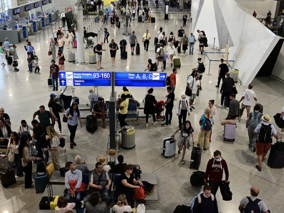 Θετικές εκτιμήσεις για τον τουρισμό το 2026 – Οι κινήσεις των «μεγάλων παικτών»