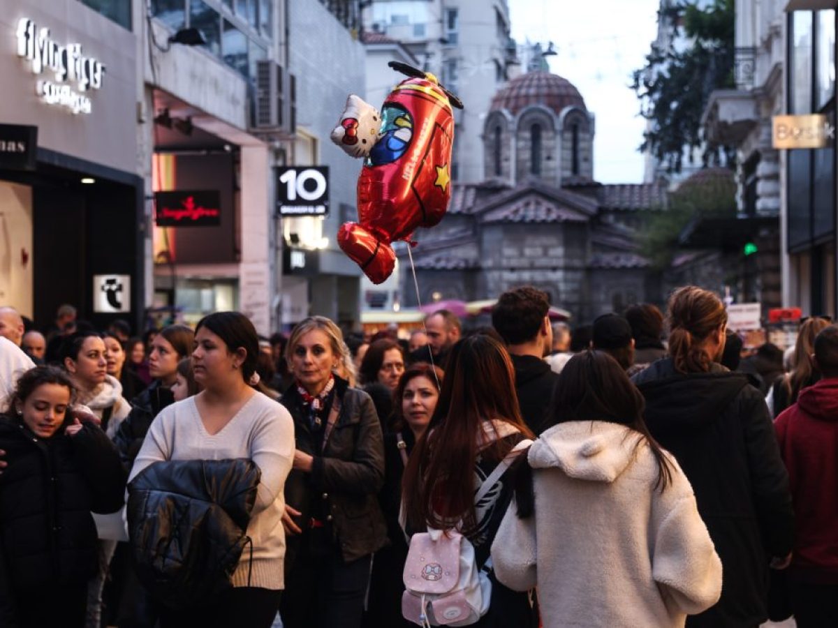 Επιχειρήσεις Χριστούγεννα: Ανεπαρκείς οι εορταστικές πωλήσεις για το 2025