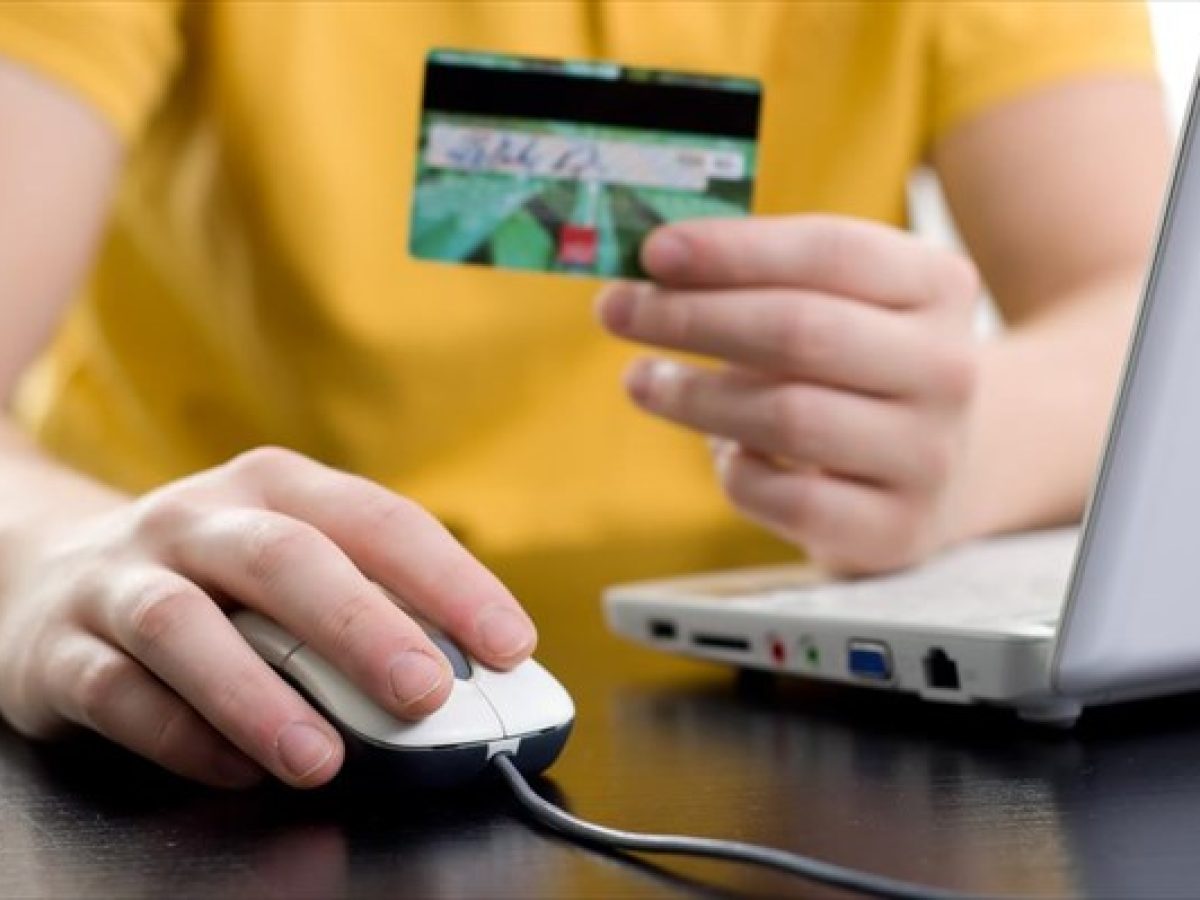 Αυξήθηκαν οι online αγορές το 2025 – Τα δημοφιλέστερα προϊόντα