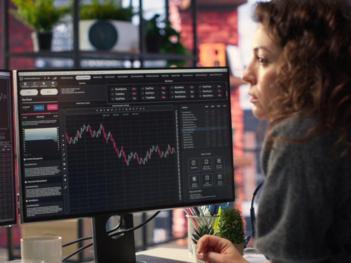 Εξοπλιστικό ράλι στις αγορές: Η γεωπολιτική αβεβαιότητα εκτοξεύει τις αμυντικές μετοχές