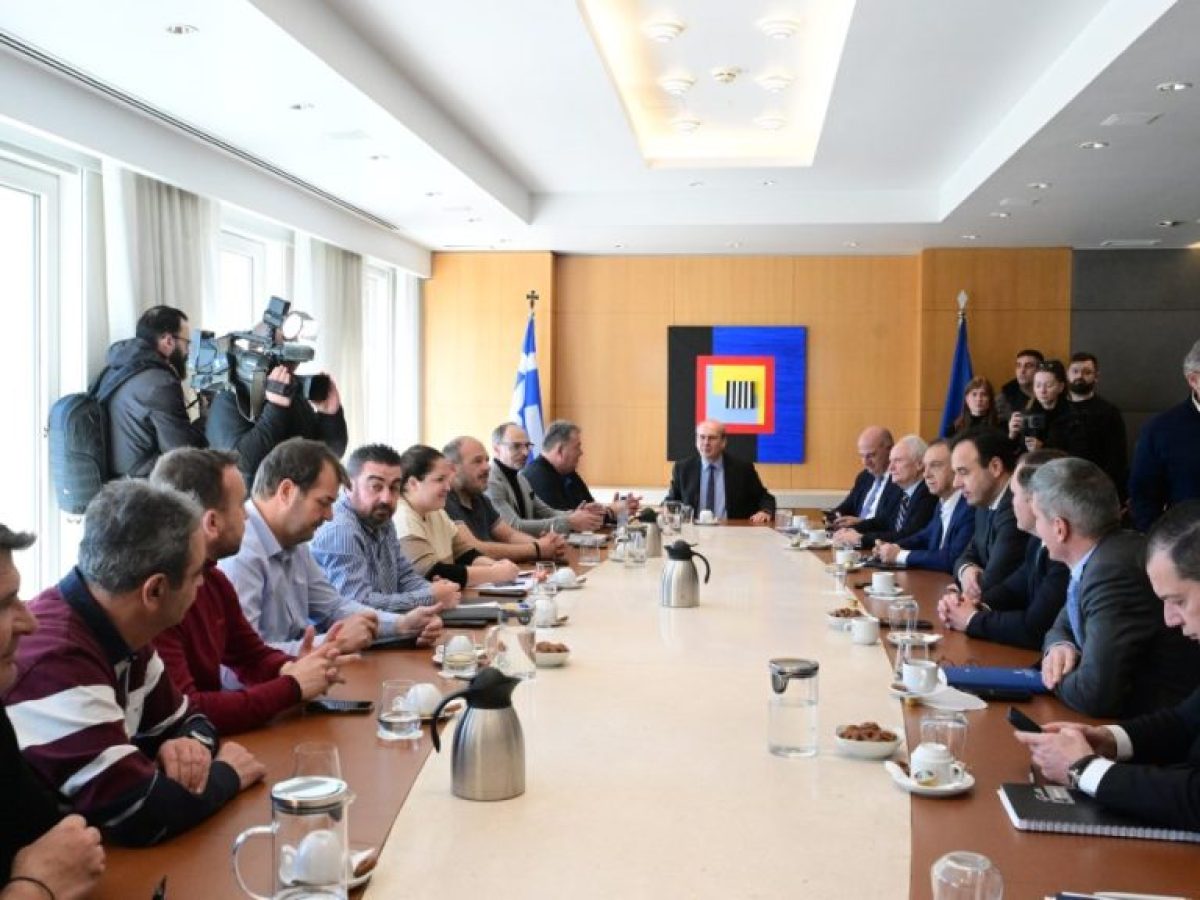 Συνάντηση κυβέρνησης – αγροτών: Χωρίς ΑΤΑΚ σε αγροτεμάχια κάτω των 20 στρεμμάτων στις δηλώσεις ΟΣΔΕ από το επόμενο χρόνο