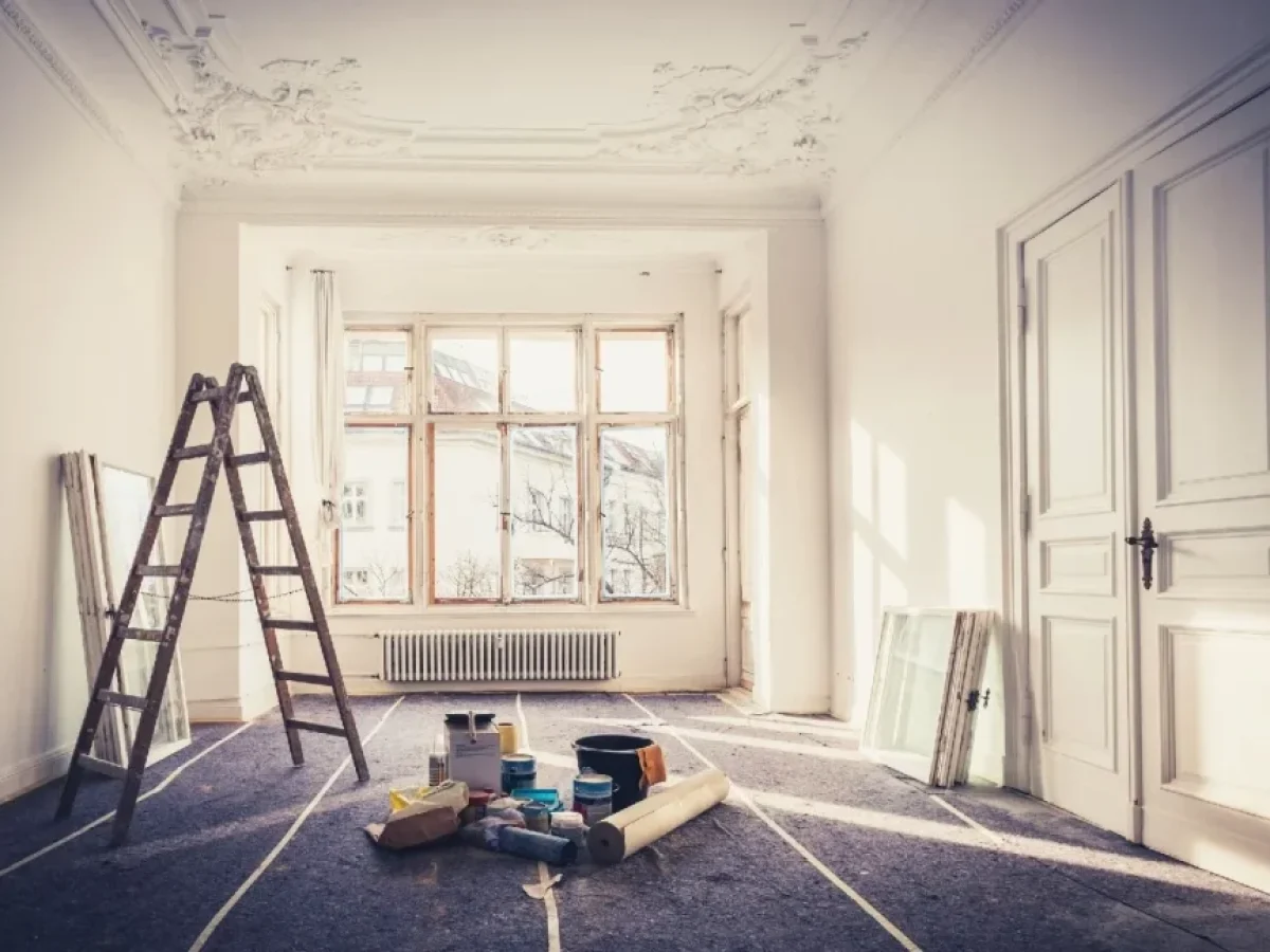 Νέο πρόγραμμα ανακαίνισης κατοικιών: Έως 90% επιδότηση και 36.000 ευρώ ανά ακίνητο