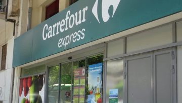 Τι φέρνει η παύση επέκτασης της Carrefour στην Ελλάδα, μετά την ακύρωση του deal με Bazaar