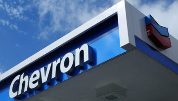 Στα ύψη οι μετοχές της Chevron μετά τις δηλώσεις Τραμπ για Βενεζουέλα – Άνοδος και για ConocoPhillips και Exxon