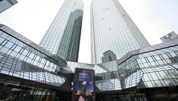 Εισαγγελική έρευνα στη Deutsche Bank για τον Αμπράμοβιτς