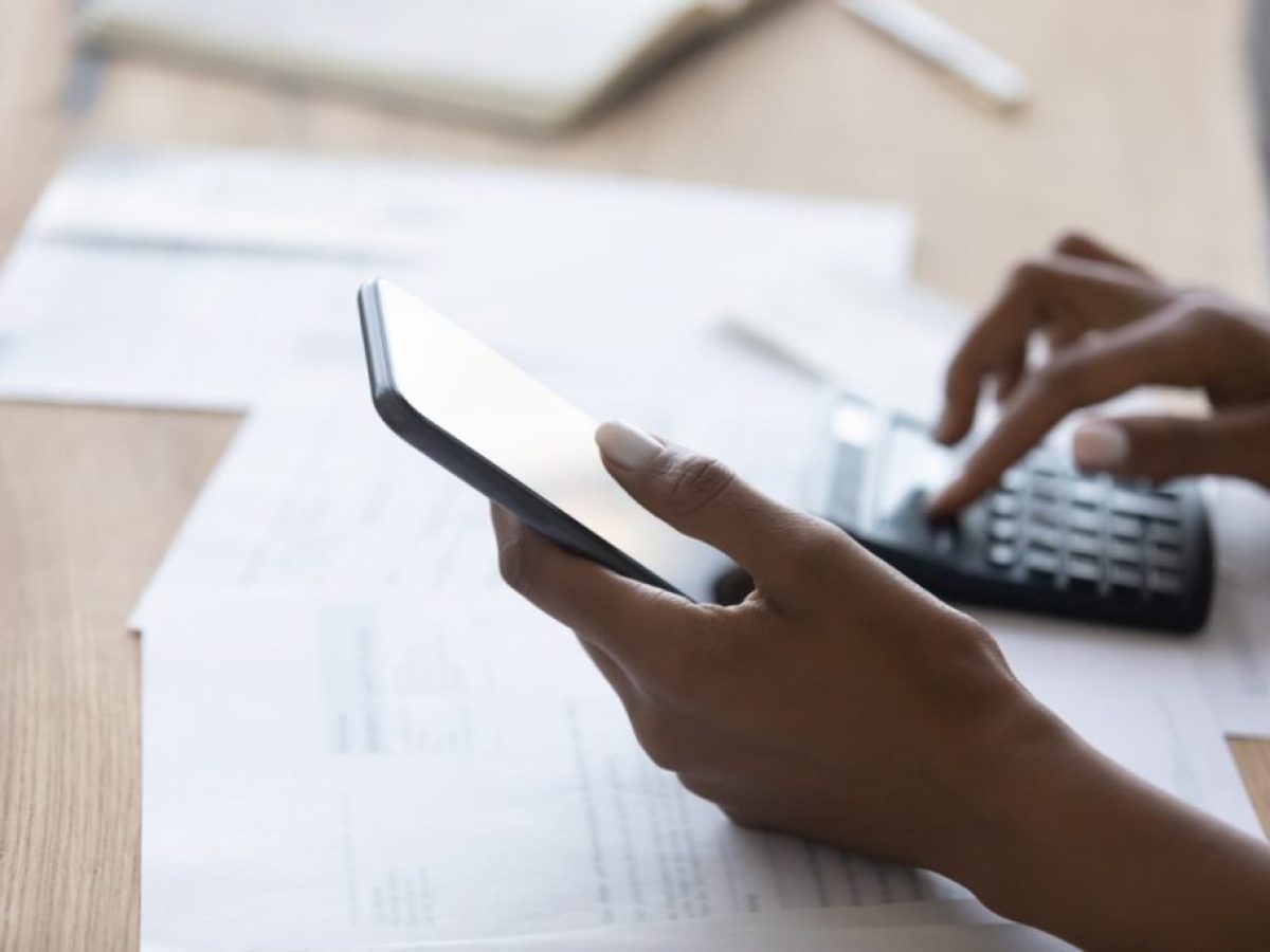 Ψηφιακός «Μεγάλος Αδελφός» της εφορίας: Η ΑΑΔΕ επιστρατεύει AI και social media για τη φοροδιαφυγή