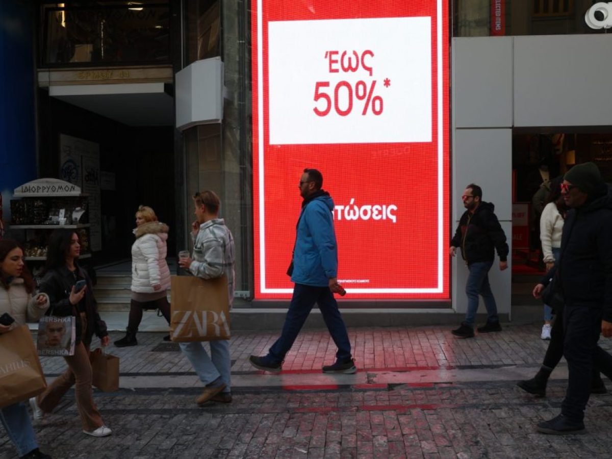 Τεστ αντοχών οι χειμερινές εκπτώσεις: Στοίχημα τα 6 δισ. ευρώ στη λιανική
