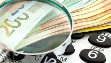 Αυξάνεται το ελάχιστο φορολογητέο εισόδημα για τους ελεύθερους επαγγελματίες